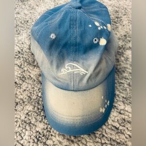 Tie dye Waves Womens Hat Ball Cap ONE SIZE Adjustable Blue Unstructured‎